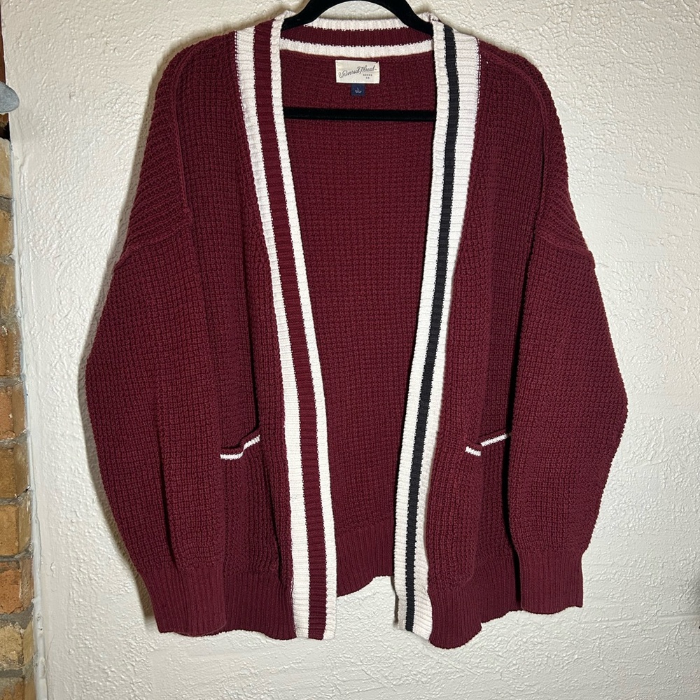 Universal Thread Maroon Sweater with Cream and Black Trim